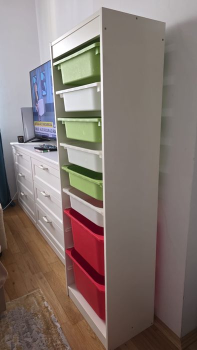 Raft depozitare tip IKEA TROFAST – alb, cu 8 cutii incluse
