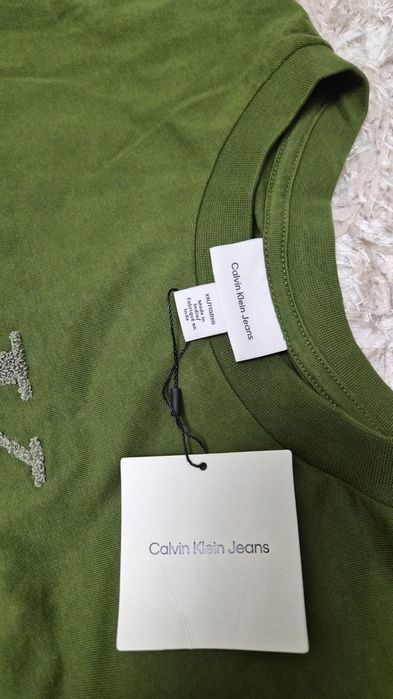 Vind Tricou Calvin Klein xxl