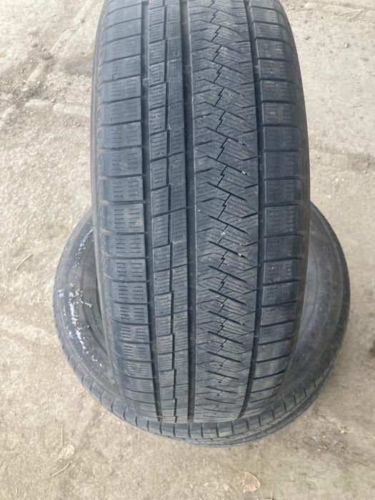 Покрышка 2шт размер 235/60/17