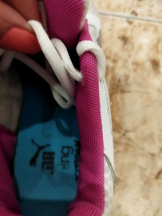 Дамски маратонки пума.