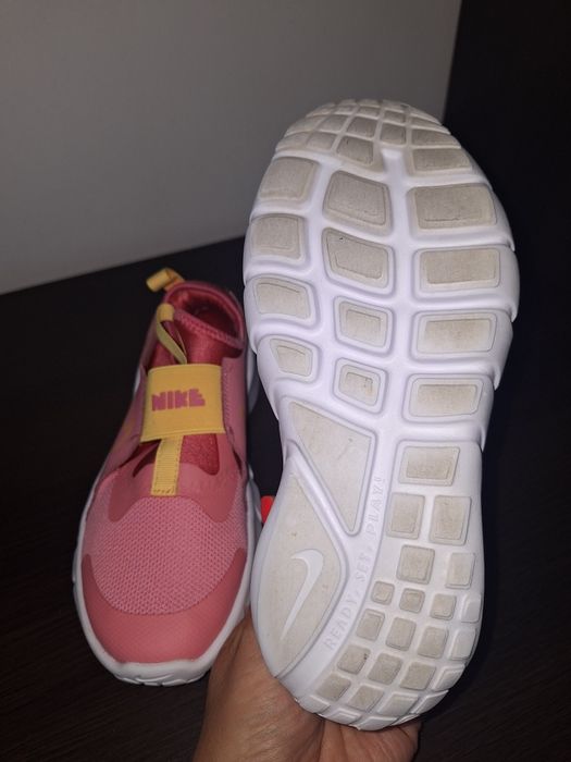 Adidași Nike Flex Runner 2 marime 33 (uk1)