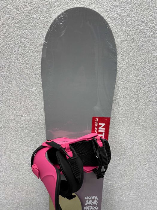 placa noua snowboard nitro nova L144cm