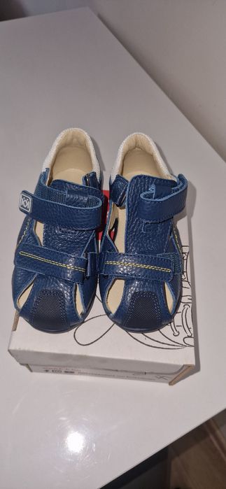 Чисто нови сандалки Колев и Колев 24 номер