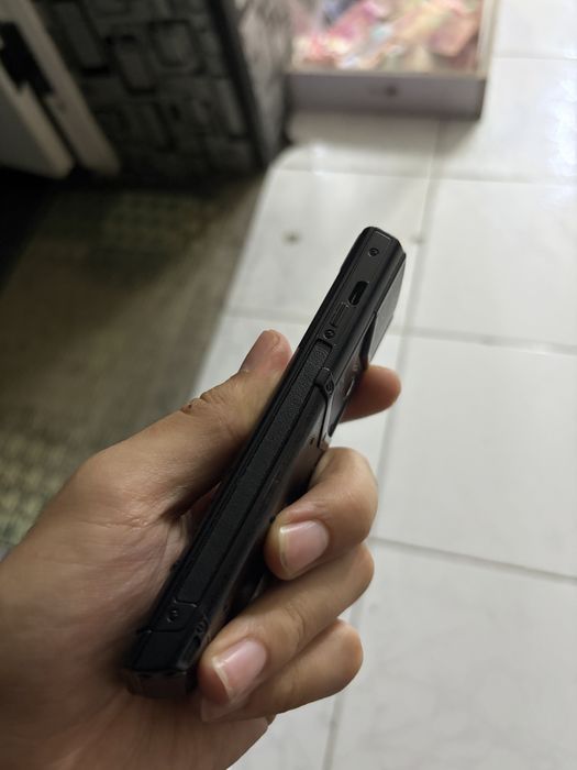 Vertu black yengi, koja chexolariblan