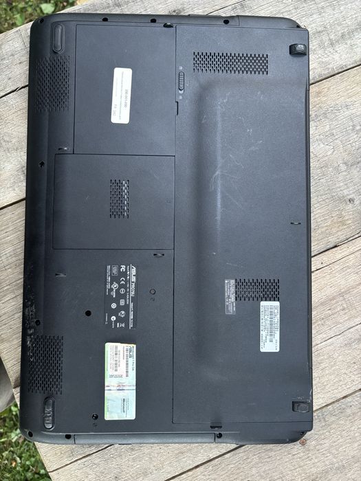 vand 3 laptopuri defecte ASUS,HP,ACER