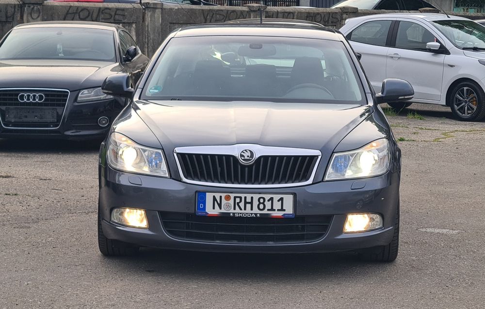Skoda Octavia Elegance 2010 * Navi * Klimă * Senzori * Jante R17 * Import Germania