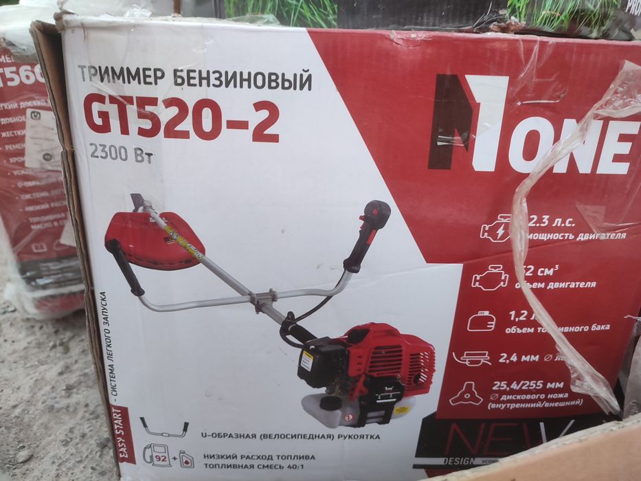 Продам новый триммер None