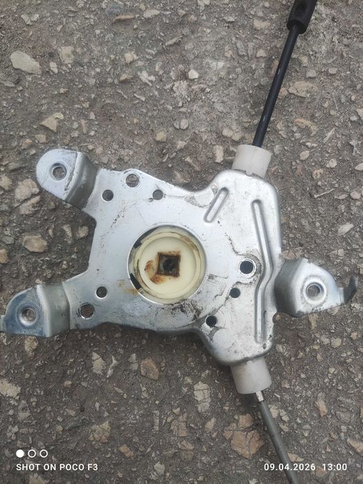 Стъклоподемник за нисан екстрейл.