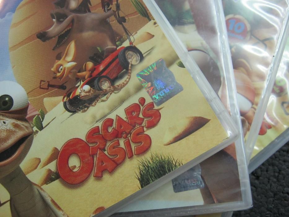 Set de 4 DVD,OAZA lui OSCAR,desene animate.