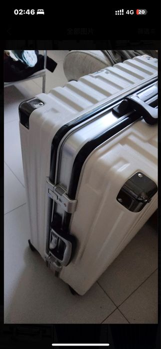 Чемодан новый не пользовались