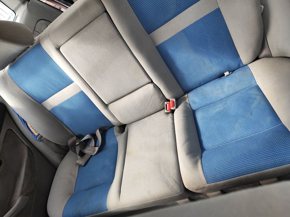 Vând Volkswagen Golf 4 Break 1.9 TDI