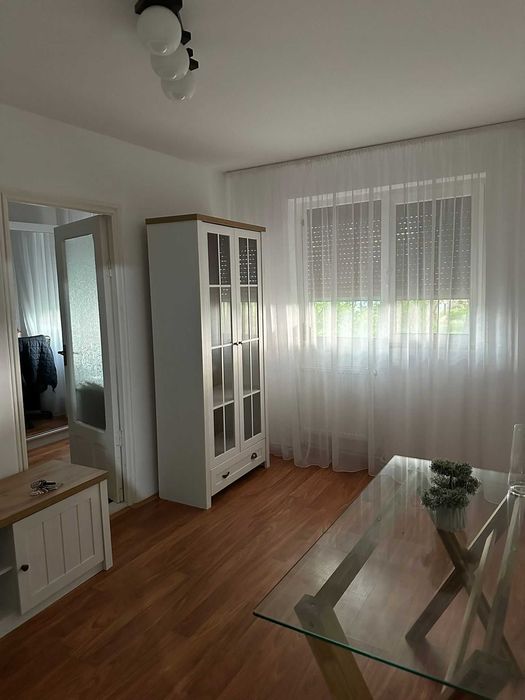Apartament 2 camere semidecomandat