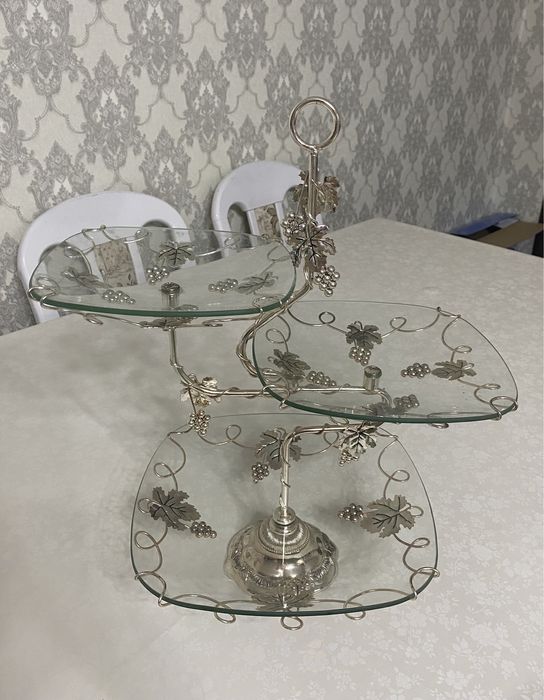 2 этажерки трехярусные