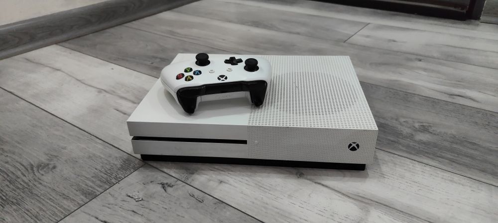 Xbox one S+ controller