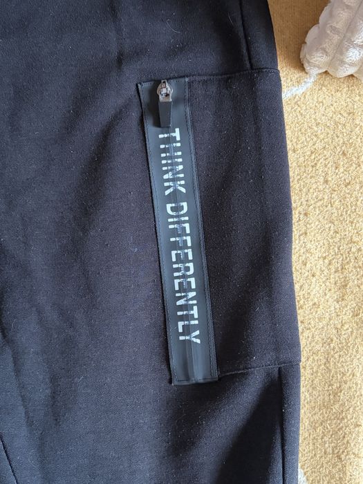 Черен анцуг от Cropp