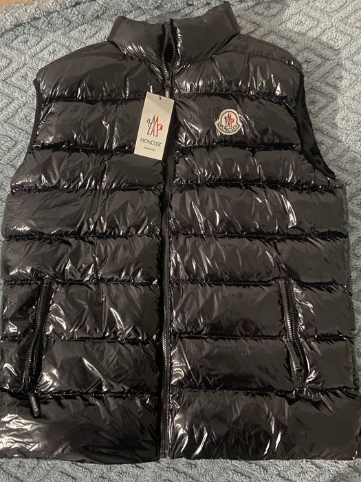Мoncler елек спешно