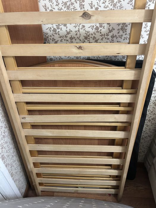 Продам детскую кроватку