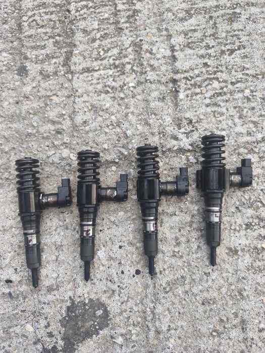 Injectoare Audi Seat Skoda Volkswagen 2.0 tdi BMR BMN 170cp 03G130073T
