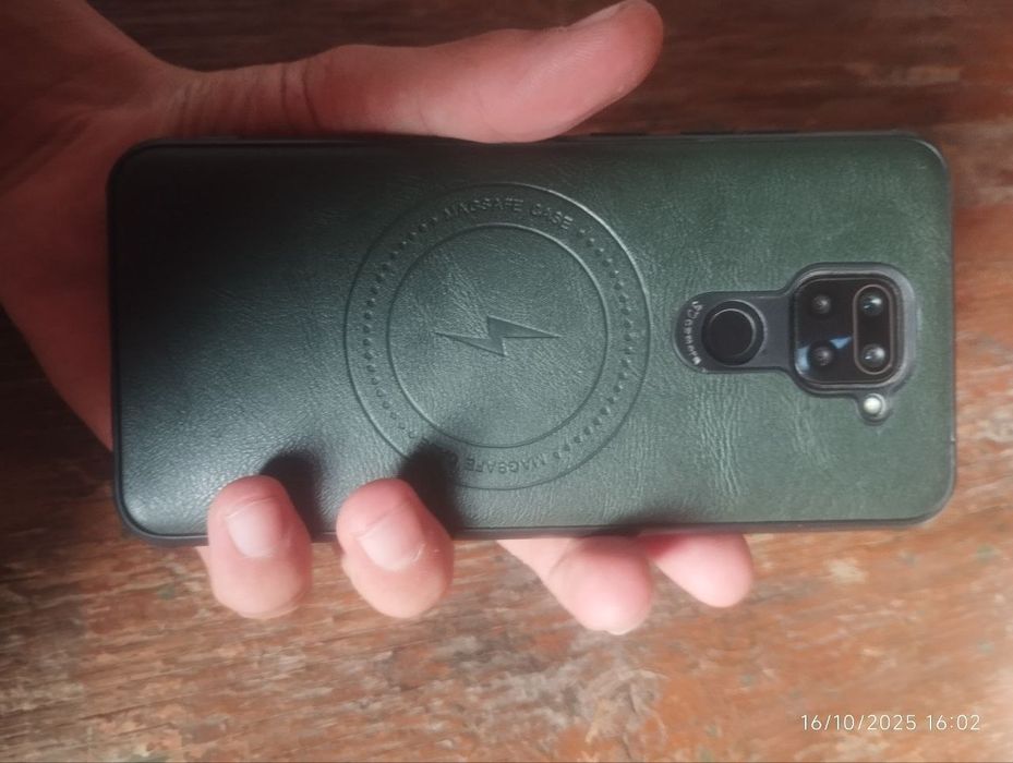 Telefonim sotiladi buni sotib berina