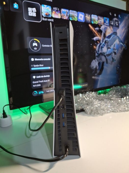 Vand ps5 slim Fortnite edition 1tb care are garantie