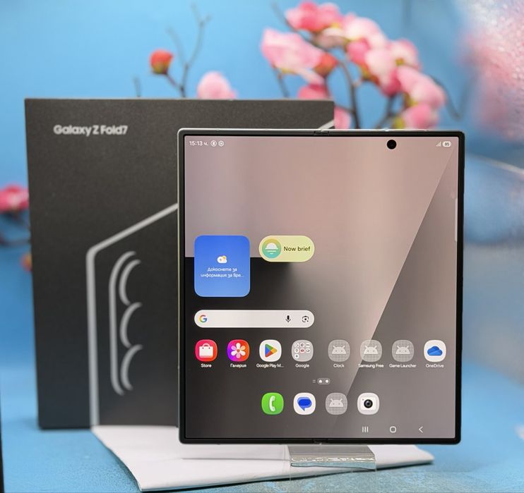 ГАРАНЦИОНЕН!!! Samsung Galaxy Z Fold7, 12GB RAM, 256GB, 5G, Silver Shadow + подарък 45W зарядно