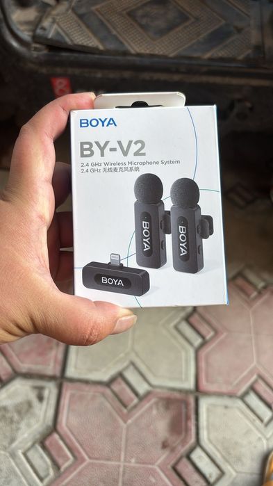 Петличка Boya VY-V2