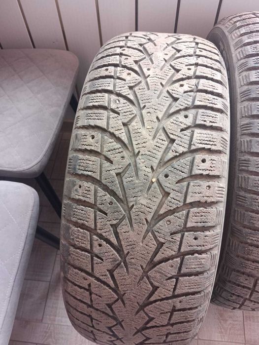 Продам шины б/у.