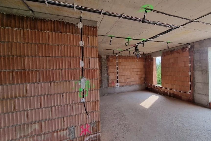 Electrician, instalații electrice