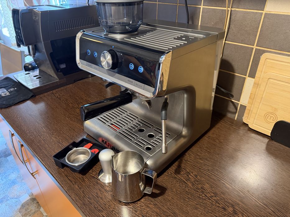 Espressor semiprofesionist barista CM5020
