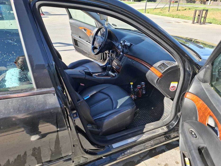 vand mercedes E Class W 211 an 2008