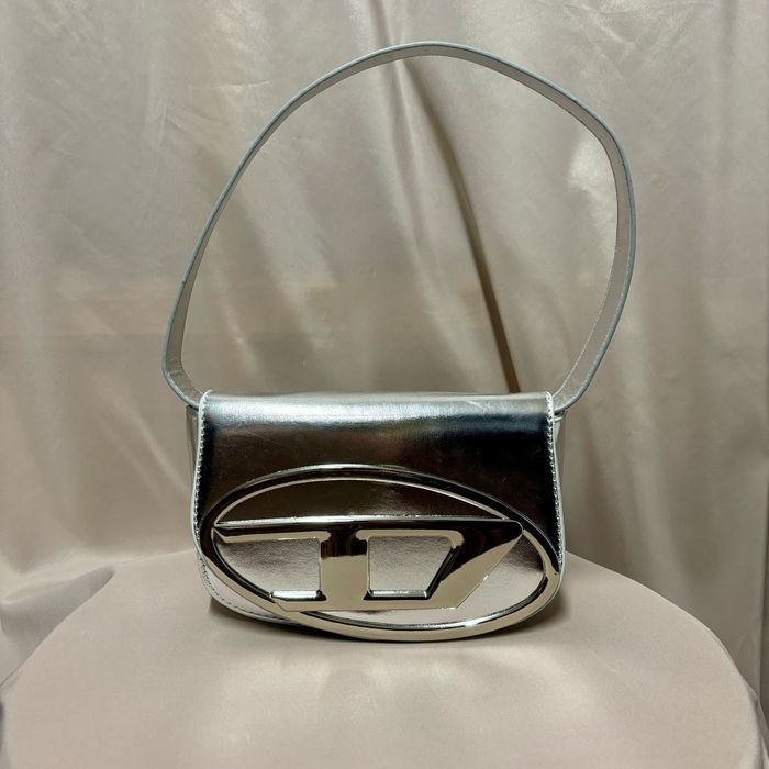 Нова чанта Diesel