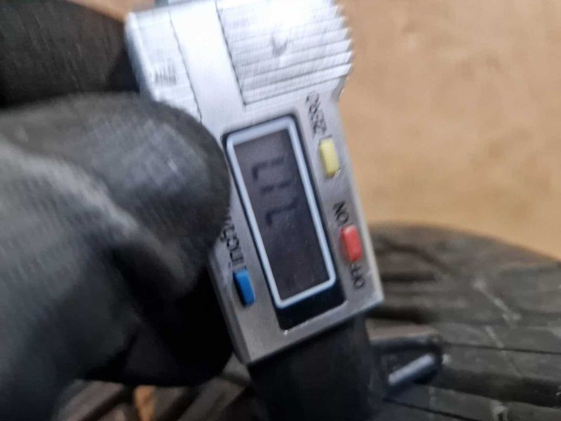 2 Continental R17 215/55 XL
всесезонни гуми DOT3921