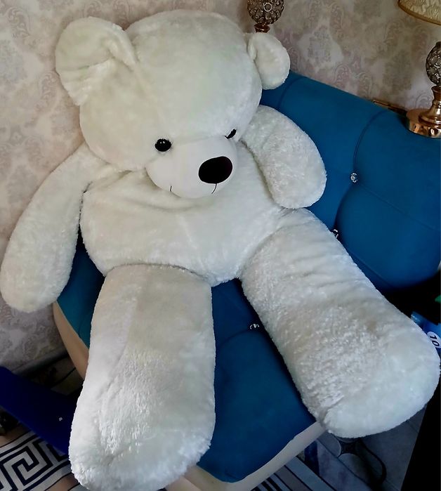 Медведь плюшевый