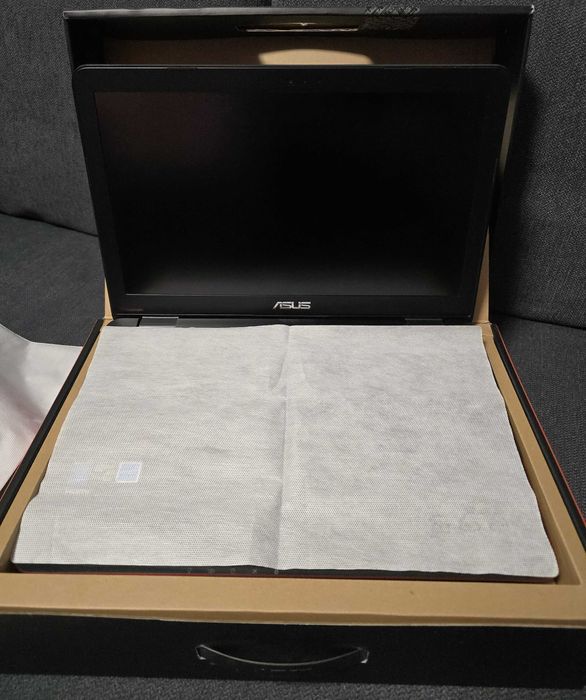 Laptop ASUS ROG G551JW