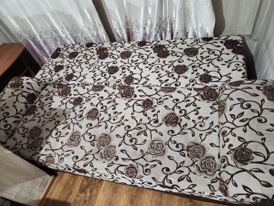 Отдам два дивана БЕСПЛАТНО
