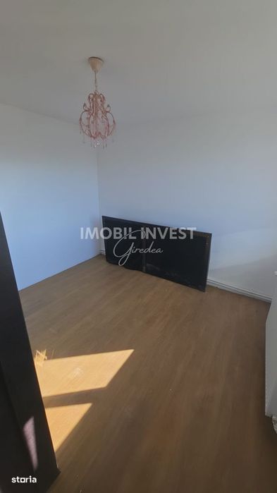 Casa de inchiriat, zona Centru, 2 corpuri, 400 mp teren