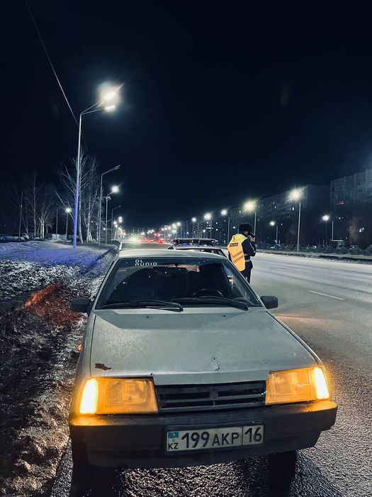 Продам срочно 21099