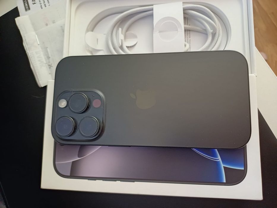 iPhone 16 Pro 128GB Black Titanium