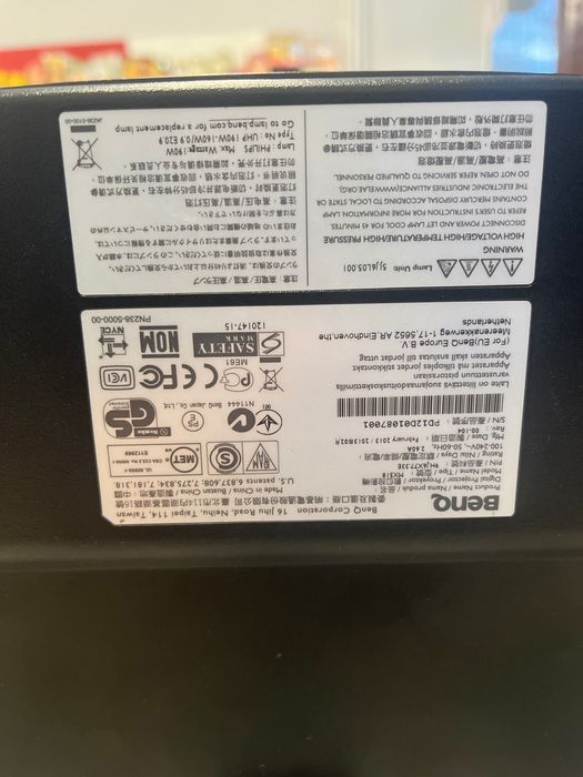 Проектор 70 procenta лампа  Benq.