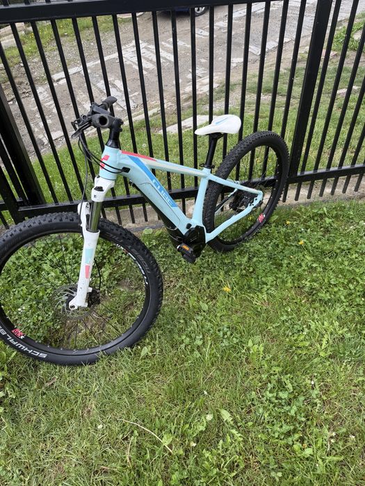 bicicleta cube electrica 29”