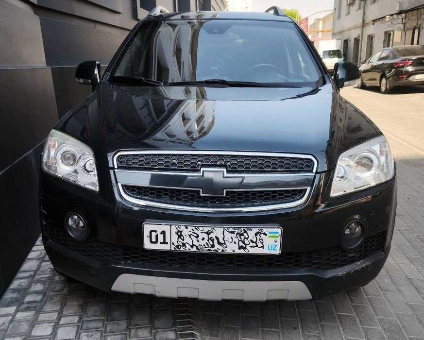 Chevrolet Captiva 3.2 AT, 2010 г.