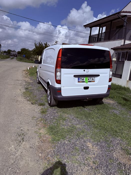 Vind Mercedes Vito 2013 Autoutilitara cu aer conditionat inmatriculat de 6luni