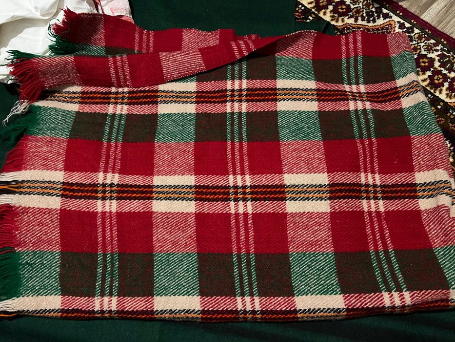 Родобско одеало и други вълнени ,черги килими,губер