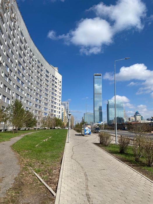 Продам кварииру 1 ком.кв 49 м2  этаж  9 (12) жк грация ул Акмеші 7 уг