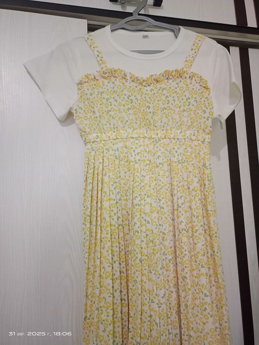 Красивое платье для девочки 7-9 лет