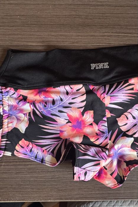 Дамско късо клинче панталонки Victoria Secret