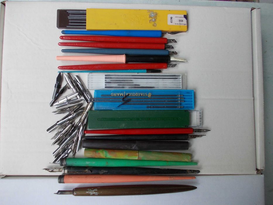 Tocuri penite instrumente vechi de scris