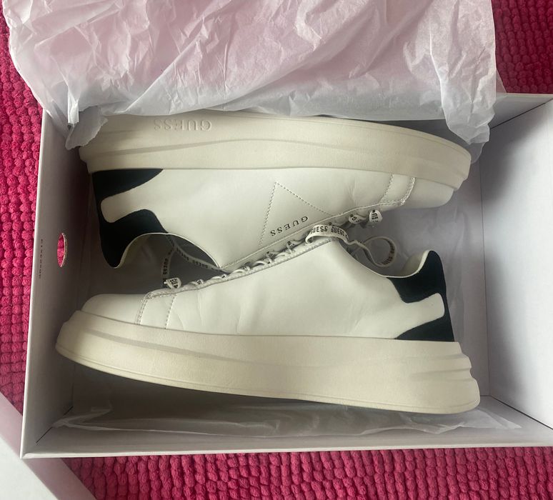 Маратонки Guess 43 номер, ест.кожа