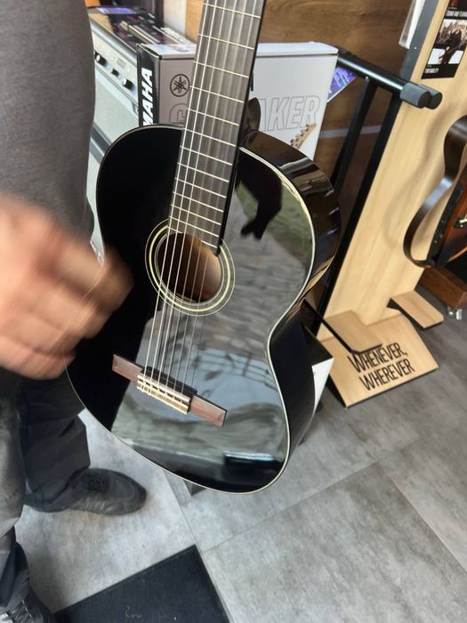 Классическая гитара YAMAHA C40 Black