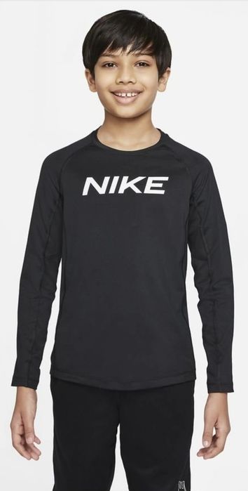 (S 128-137) NIKE оригинален екип